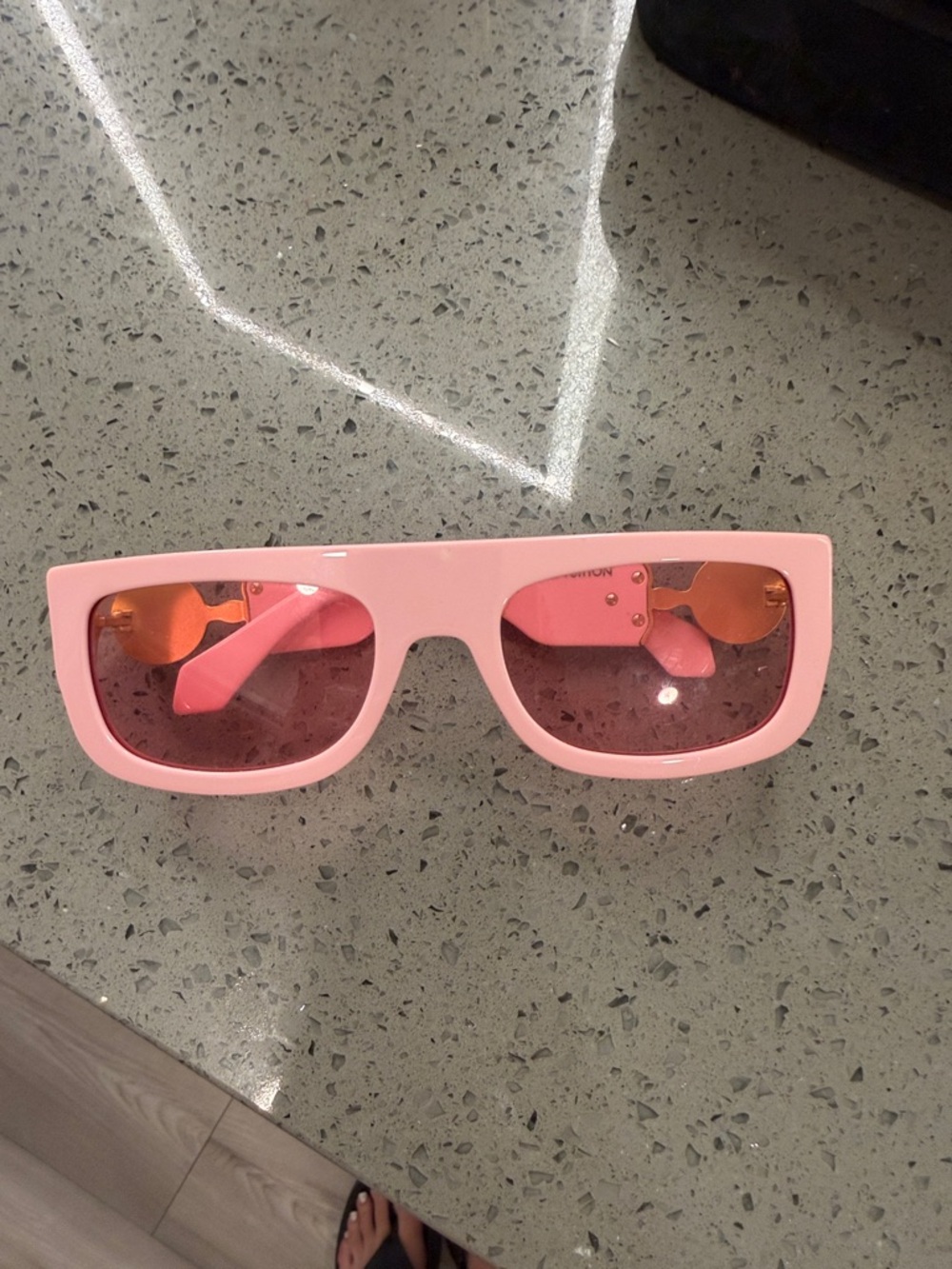 Louis Vuitton Pink Rectangular Sunglasses - Picture 4 of 6